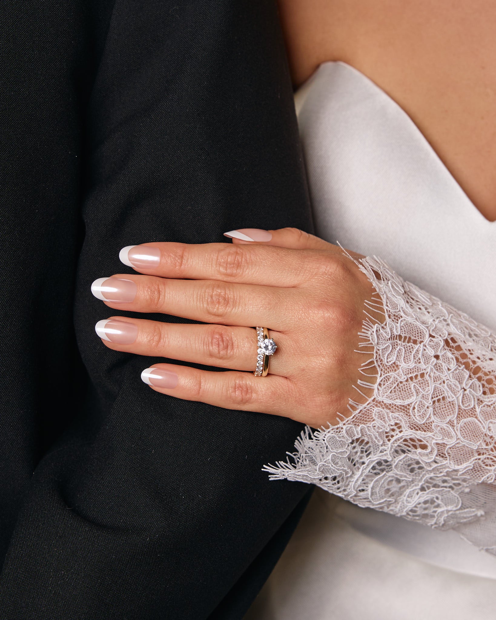 Trio: At the Altar - Image 3