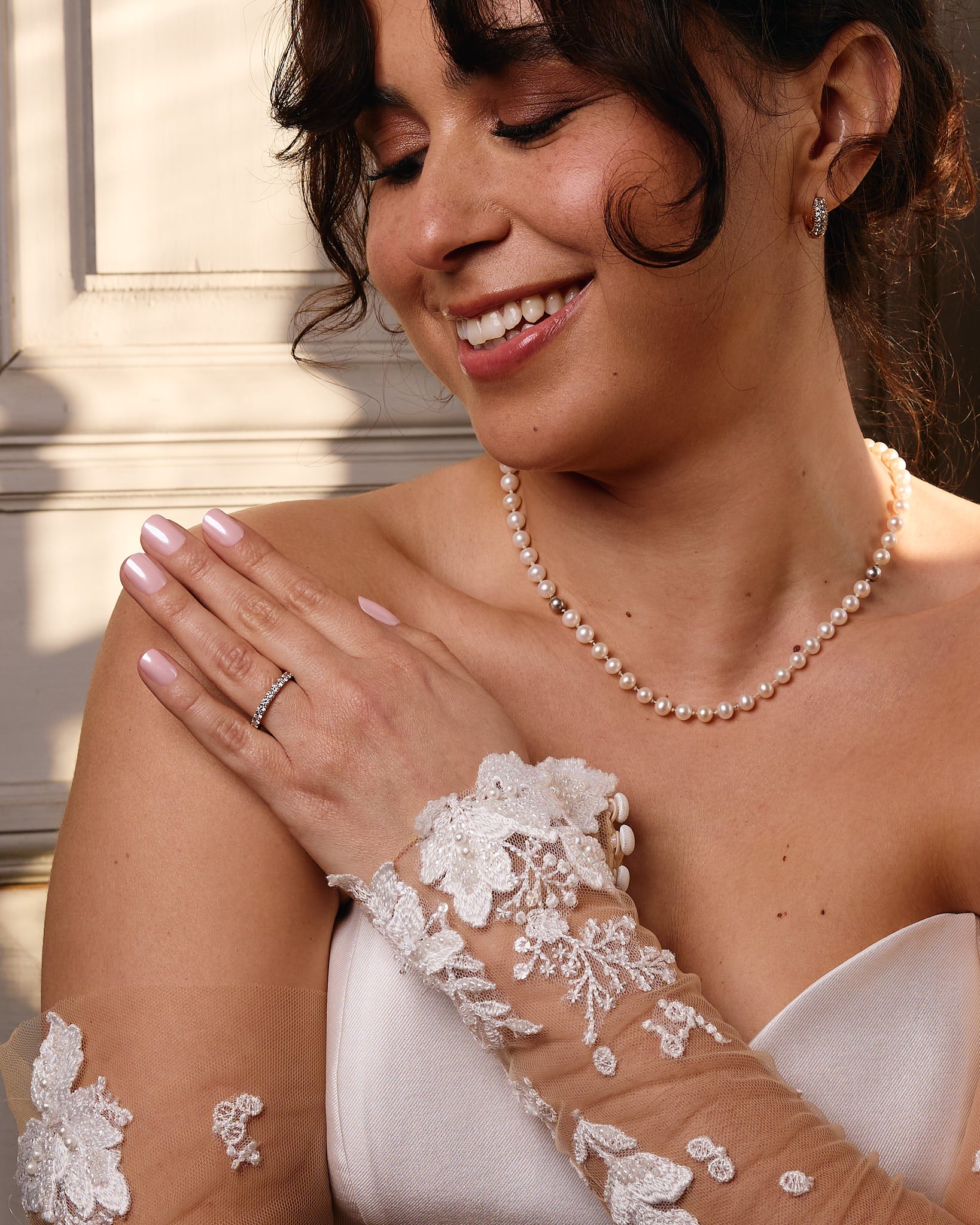 Trio: At the Altar - Image 6